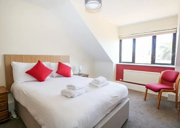 Flat 34 - Marine Court