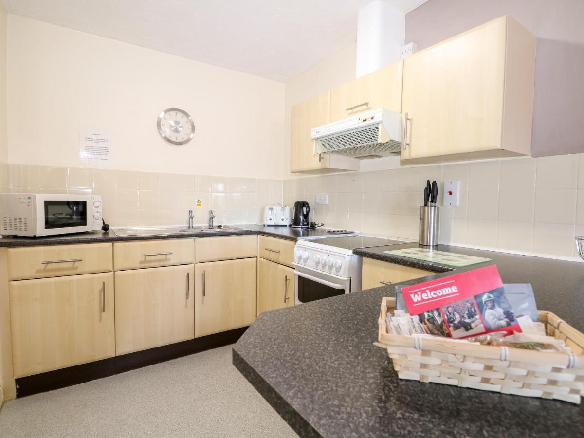 Flat 34 - Marine Court * Littlehampton